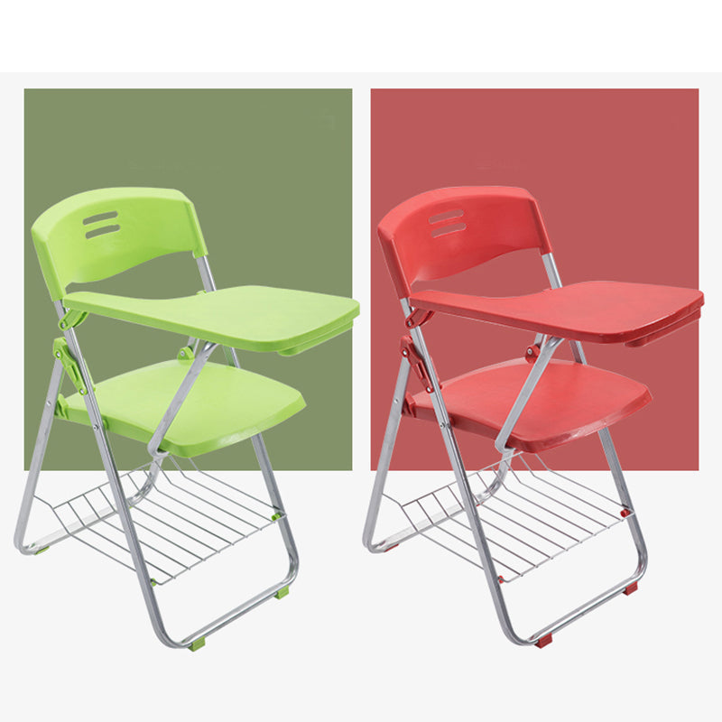 Sedia conference con telaio in acciaio argento.