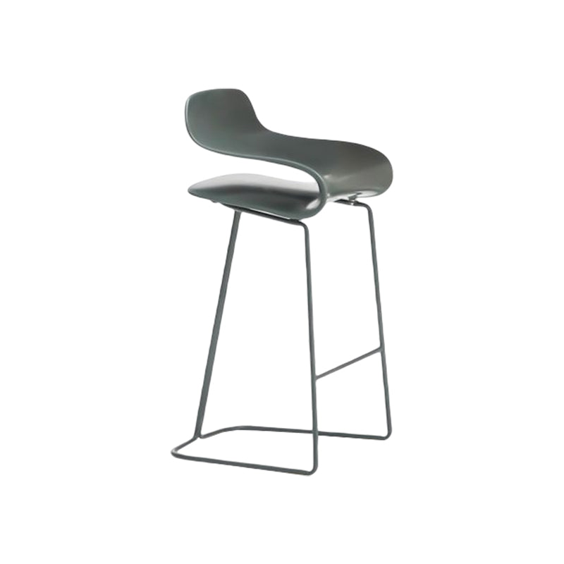 北欧スタイルのメタルバースツールプラスチックカウンターバースツールキッチン