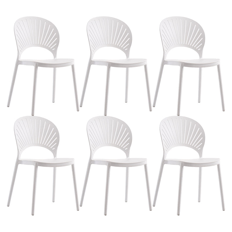 Silla lateral de té de leche escandinava apilada acabado mate silla de comedor de plástico