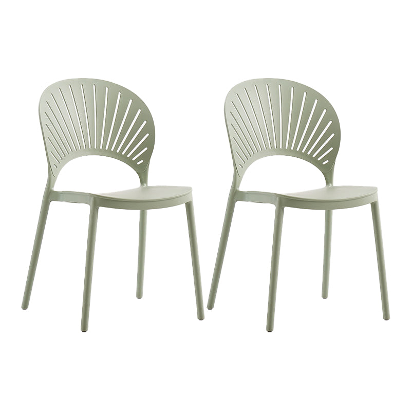 Silla lateral de té de leche escandinava apilada acabado mate silla de comedor de plástico