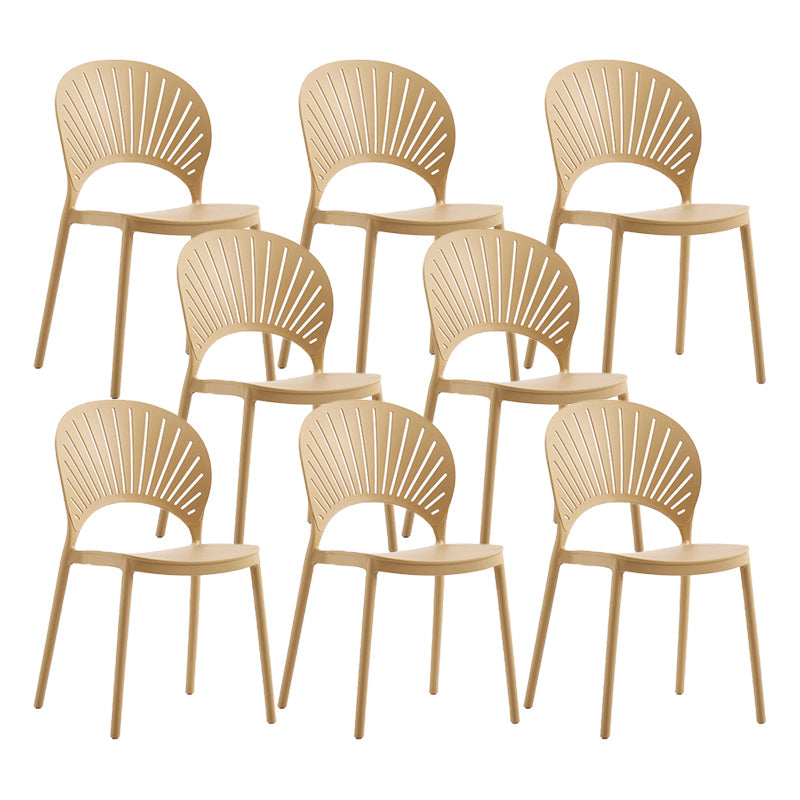 Silla lateral de té de leche escandinava apilada acabado mate silla de comedor de plástico