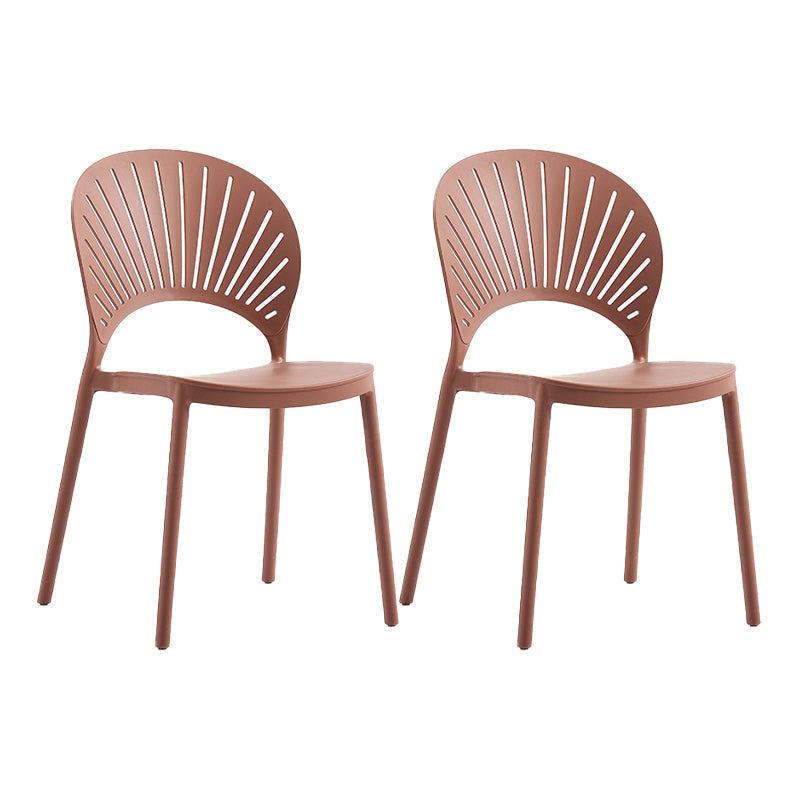 Silla lateral de té de leche escandinava apilada acabado mate silla de comedor de plástico