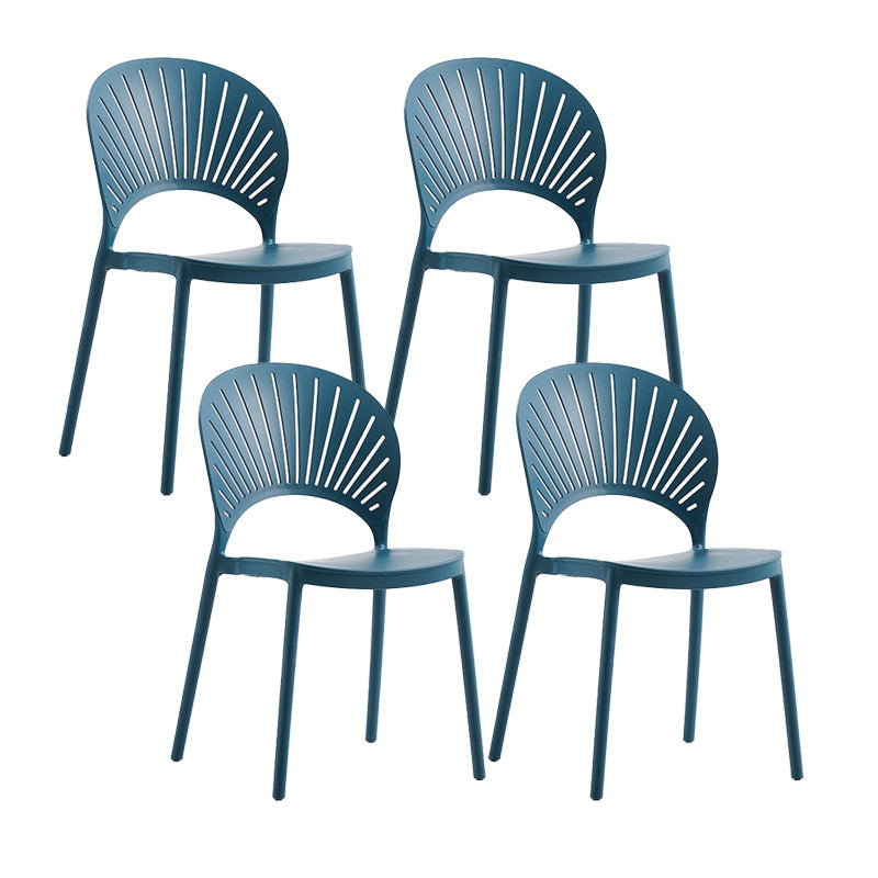 Silla lateral de té de leche escandinava apilada acabado mate silla de comedor de plástico