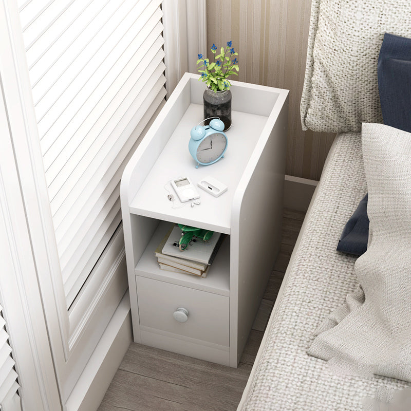 引き出しストレージを備えたウッドナイトスタンド20インチの高さのモダンナイトテーブル