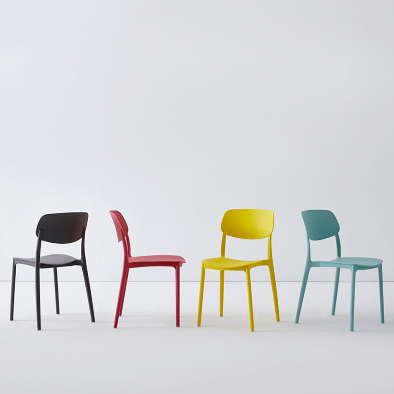 Sedia da pranzo in plastica per finitura opaca scandinava