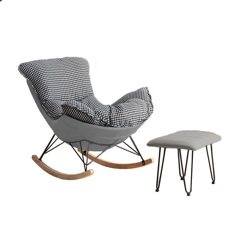 26,77 "l x 37,40" W x 32.28 "Hux in pelle sedia in pelle con cuscini rimovibili