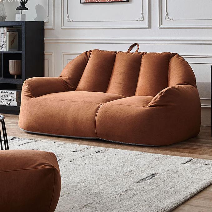 リビングルーム用のモダンなマイクロスエード湾曲フレアアームソファ27.55 "w