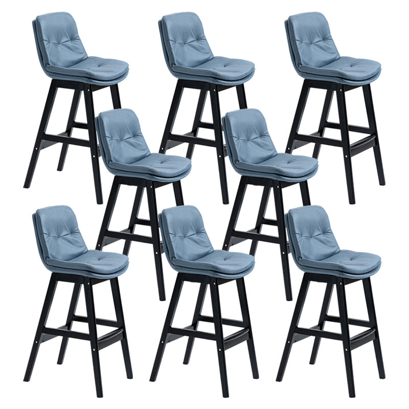 モダンなラバーウッドフットレストバースツールローバックレストランスツール