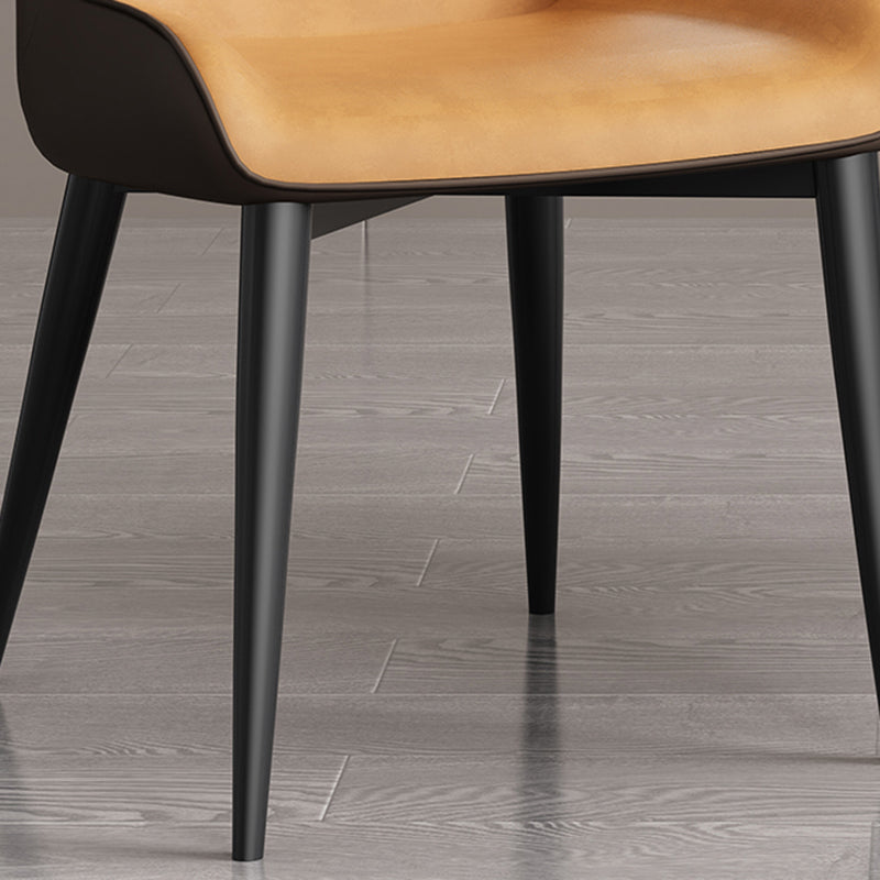 Chaise d'appoint à oreilles contemporaine, finition mate, chaise de salle à manger en cuir