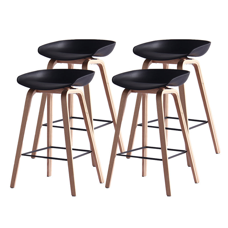 Contemporary Bar Stool Plastic Counter Bar Stool with Wooden Legs