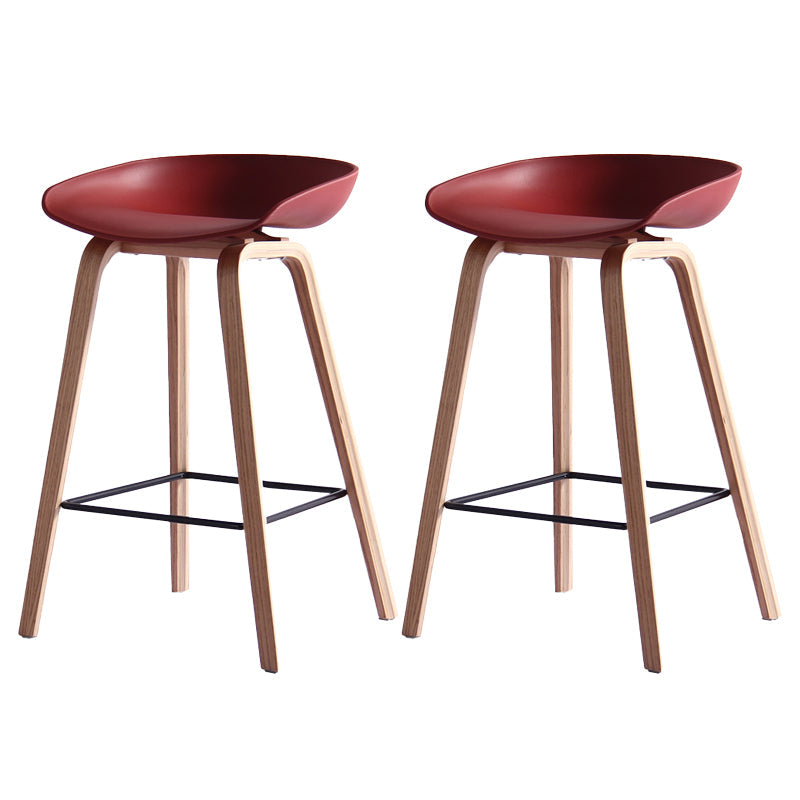 Contemporary Bar Stool Plastic Counter Bar Stool with Wooden Legs