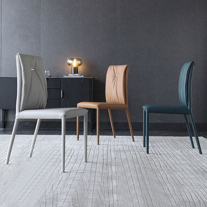 Moderner Kunstleder -Essstühle mit Kunstleder Metall armloser Esstuhl für das Restaurantgebrauch