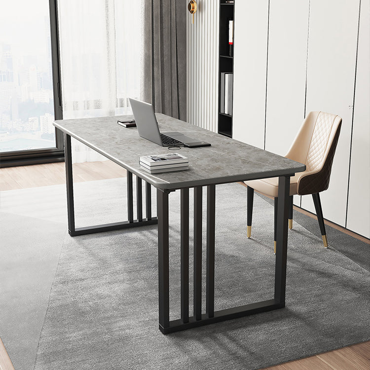 Scrivania rettangolare moderna per ufficio in pietra con base metallica