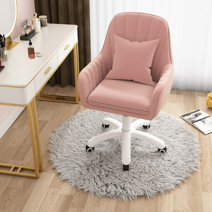 Silla de oficina en la mitad del trasero con brazos acolchados silla de tareas contemporánea con marco de nylon