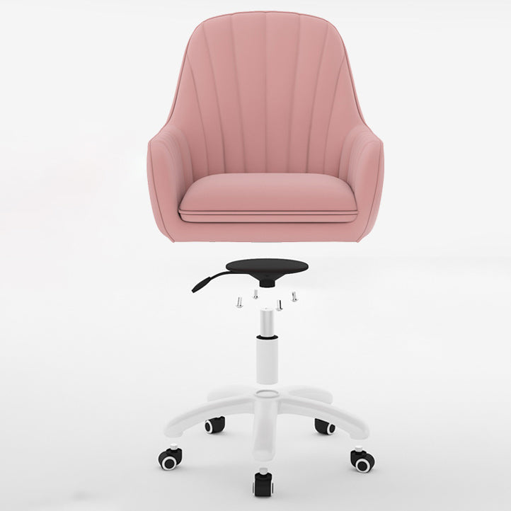 Silla de oficina en la mitad del trasero con brazos acolchados silla de tareas contemporánea con marco de nylon