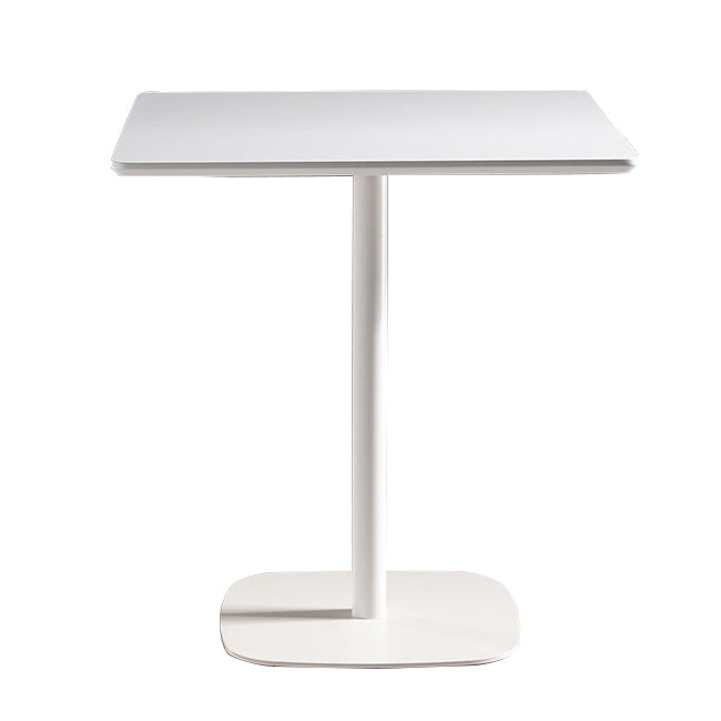 Salle à manger au café table de restauration industrielle table de salle à manger en bois