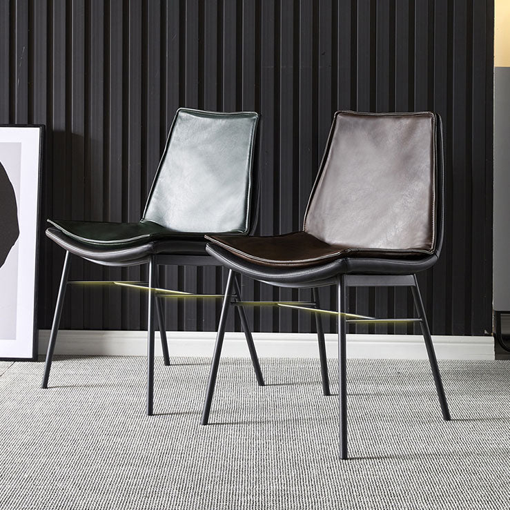 Sedia laterale imbottita sedia da pranzo in pelle moderna con gambe nere