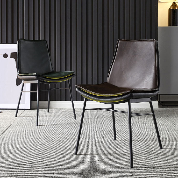 Sedia laterale imbottita sedia da pranzo in pelle moderna con gambe nere