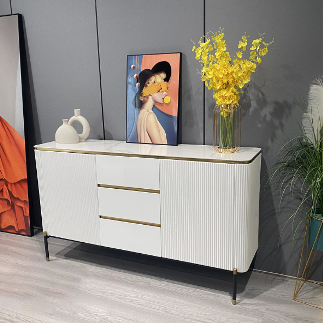 2-deurs glamours bijboarde stenen bovenboard met lade en voer voor de woonkamer