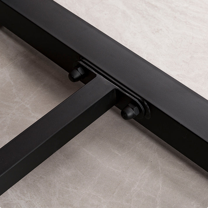 Table de bois en pin industriel pour table à manger au restaurant avec base de chevalet en métal