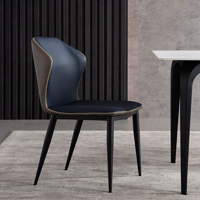 Zeitgenössischer Stahl Essstuhl Flügelback -Seitenmöbel im matten Finish für Innenräume