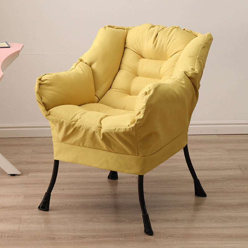 29.52 "W*27.55" D Silla de brazo de mezcla de algodón con cuatro patas negras básicas, brazos acampanados