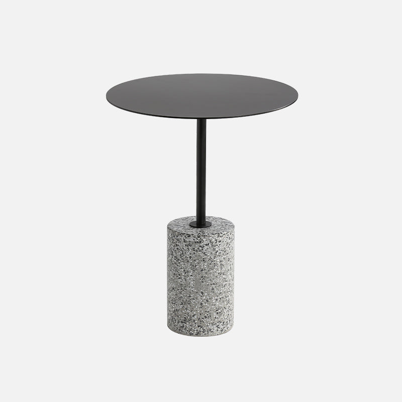 Tavolo contemporaneo di fascia laide rotonda con una singola base in terrazzo