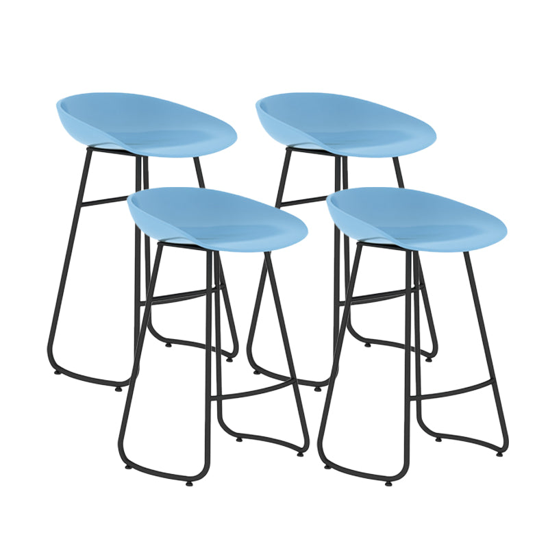 Contemporary Bar Stool Plastic Counter Bar Stool with Metal Legs Blue 4 Piece Set Counter Stool(26"H) Clearhalo 'Bar Furniture' 'Bar Stools' 'bar_stools' 'furn' 'furn_bar_stools' 'Furniture' 'furniture_bar_stools' 'Kitchen & Dining Furniture' 5302521