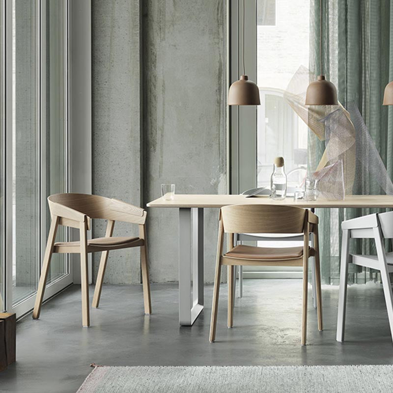 Sedia a braccio da pranzo in legno sedia da pranzo moderna con gambe in legno