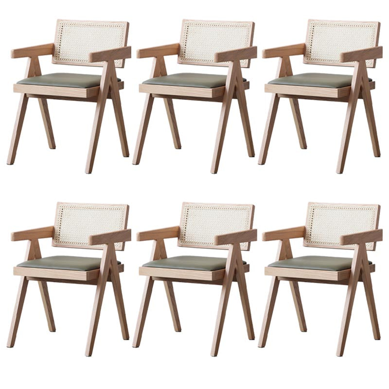 Chaise de bras à manger en bois massif