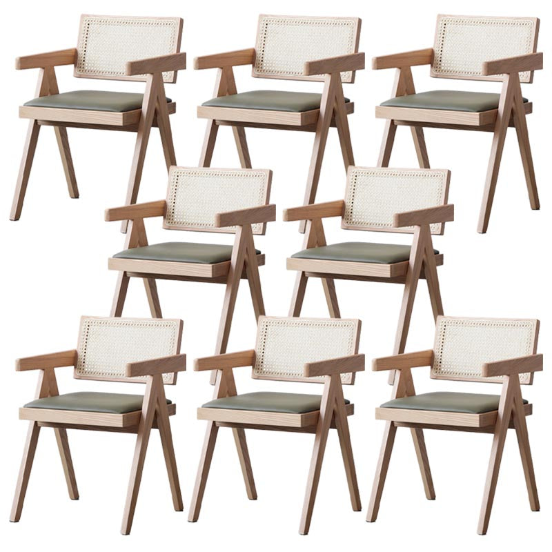 Chaise de bras à manger en bois massif