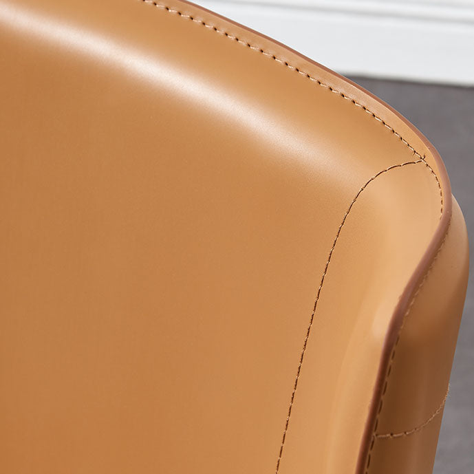 Zeitgenössischer Leder -Essstuhl Wingback -Seitenmöbel im matten Finish für Zuhause