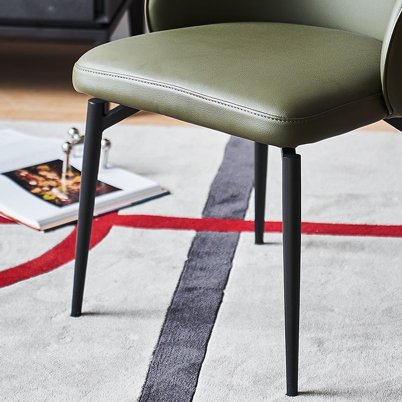 Chaise de salle à manger rembourrée en cuir chaise latéral contemporaine avec base noire