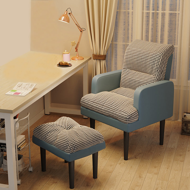 Chaise en cuir fausse 25,9 "L x 25,9" W x 37,4 "H Armes incluses pour salon pour le salon