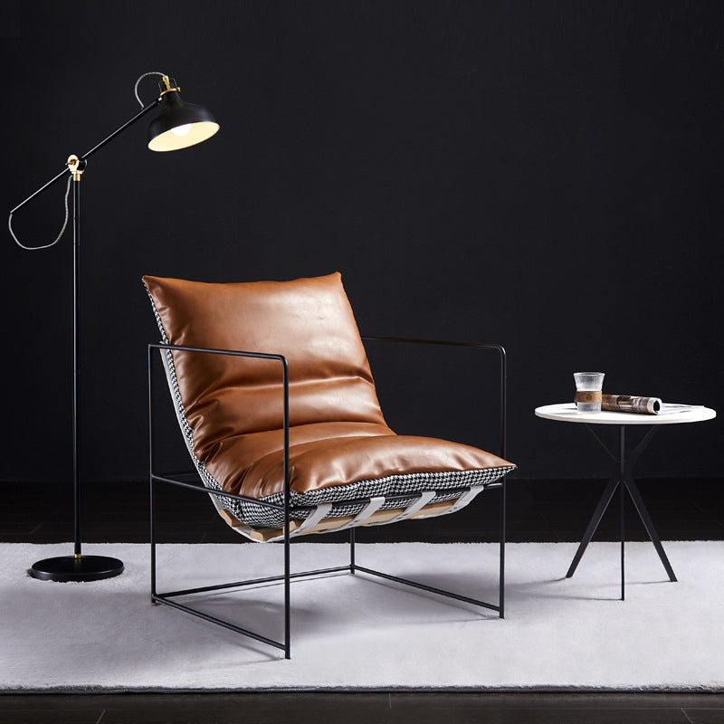 Président du bras 26,77 "L x 26,77" W x 26,77 "H Accent fauteuil avec oreiller en arrière