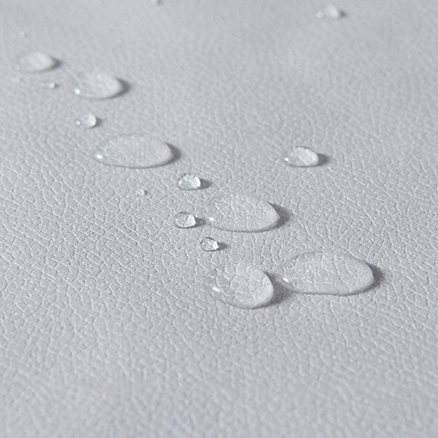 Silla de comedor de cuero moderna silla parsons con patas de matal en acabado mate para casa