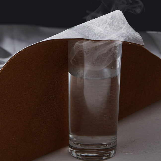 Silla de comedor de cuero moderna silla parsons con patas de matal en acabado mate para casa