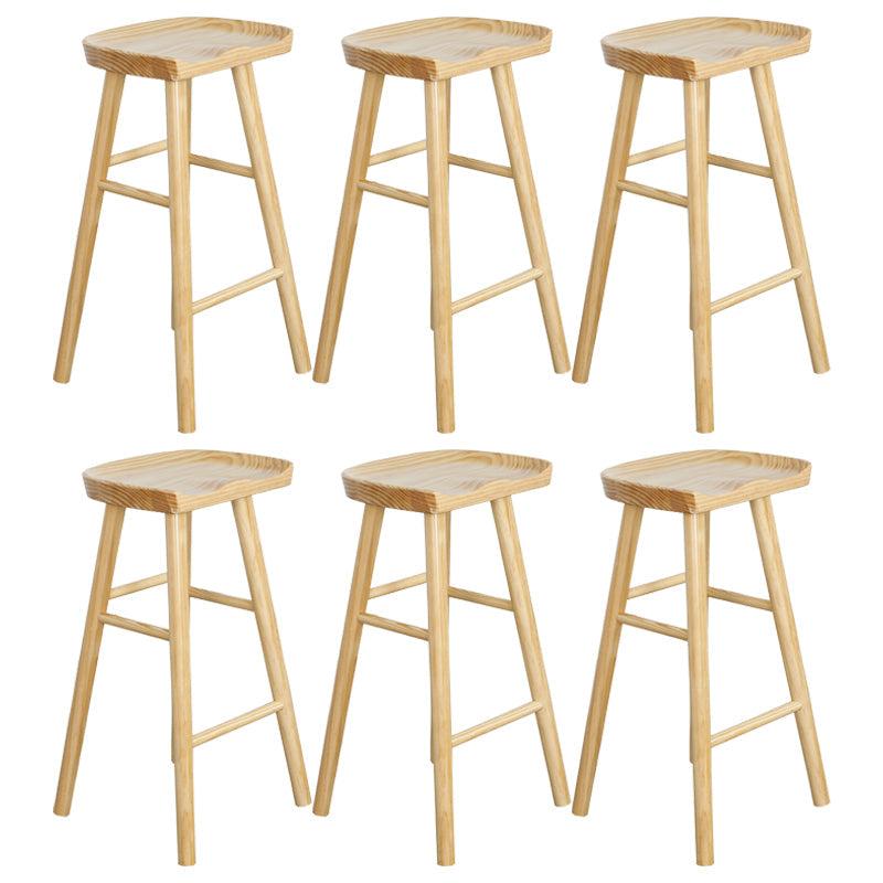 Zeitgenössischer Massivholz Barstool Coffee Shop Barhocker mit Pedal