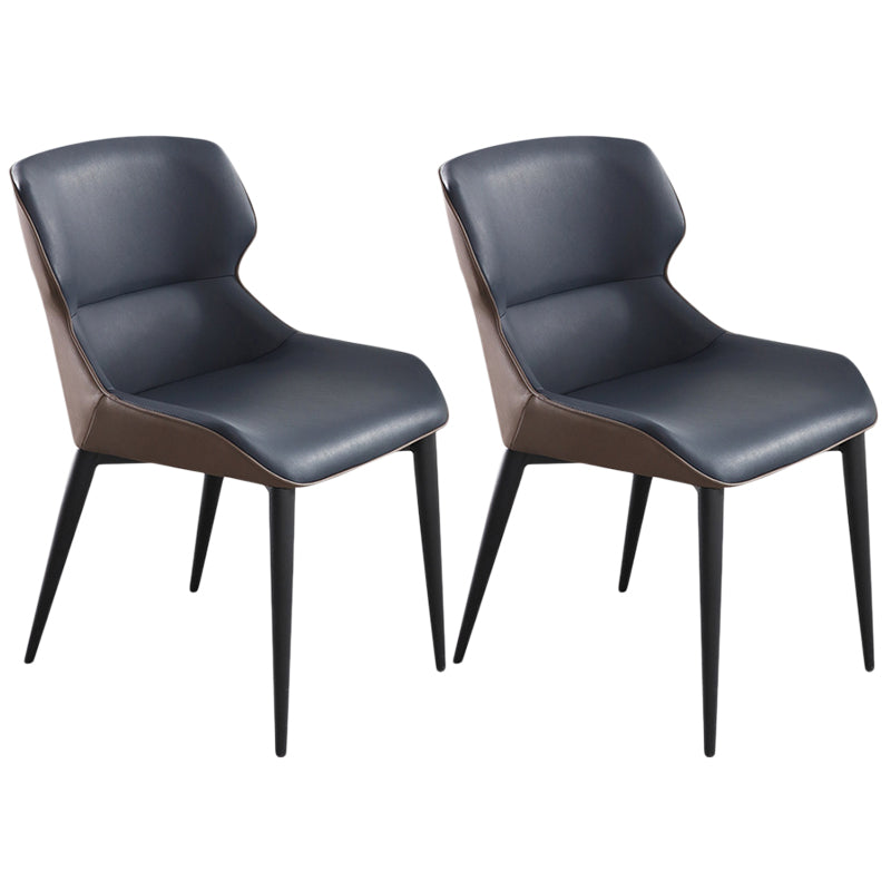 Sedia da pranzo in pelle contemporanea sedia laterale di wingback con gambe in acciaio in finitura opaca