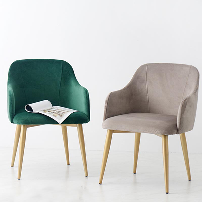 Chaise de bras rembourré Glam Glam Dining Arm Ferme avec des jambes dorées pour la maison