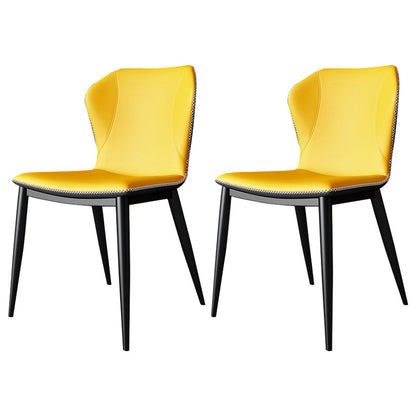 Sedia da pranzo in pentola in finta panoramica.