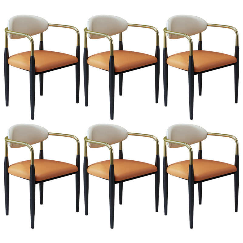 モダンなフェイクレザーダイニングチェアオープンバックダイニングサイド家具マット仕上げの家のための仕上げ