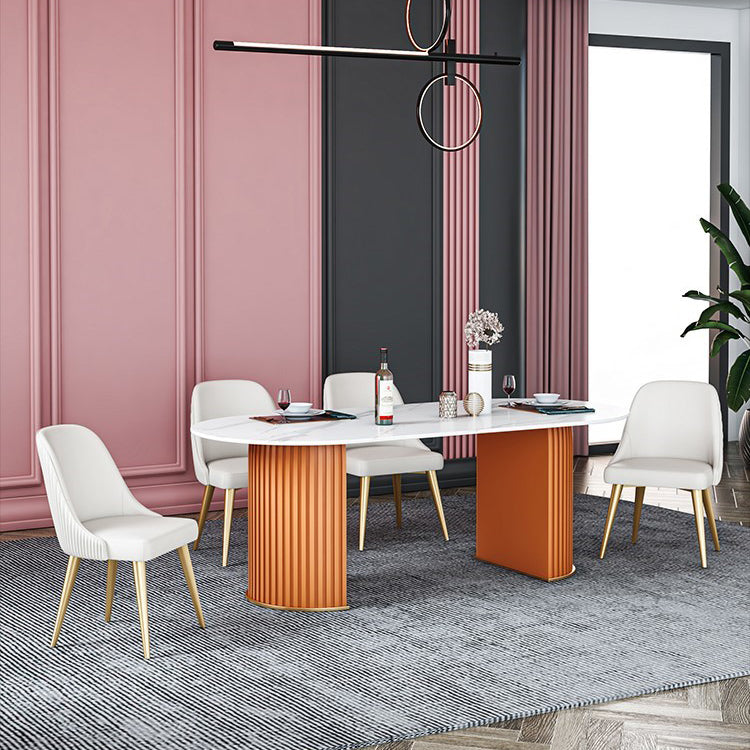 家のための伝統的な豪華なダイニングテーブル楕円形の焼結石のテーブル