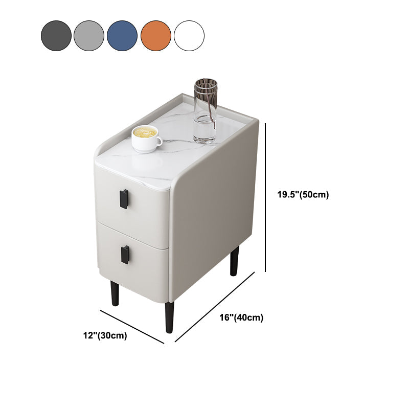4脚のある木製ナイトスタンド20インチの高さのアクセントテーブルナイトスタンド