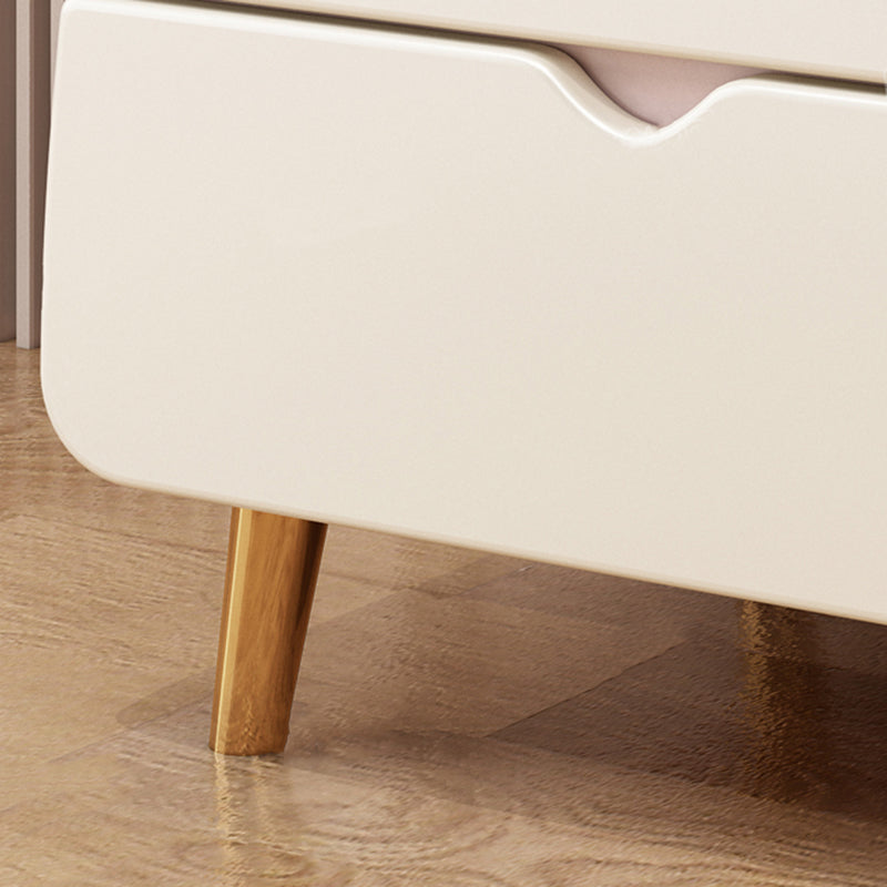 Nórdica linda Nightswer Nightstand de 2 años 17.7 "Mesa nocturna de metal de alto con 4 patas