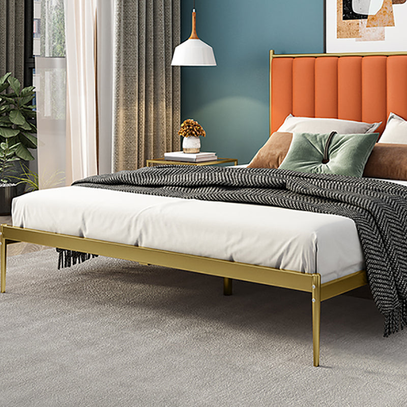 Testiera glam testino standard con gambe in metallo e telaio di ferro, materasso non incluso