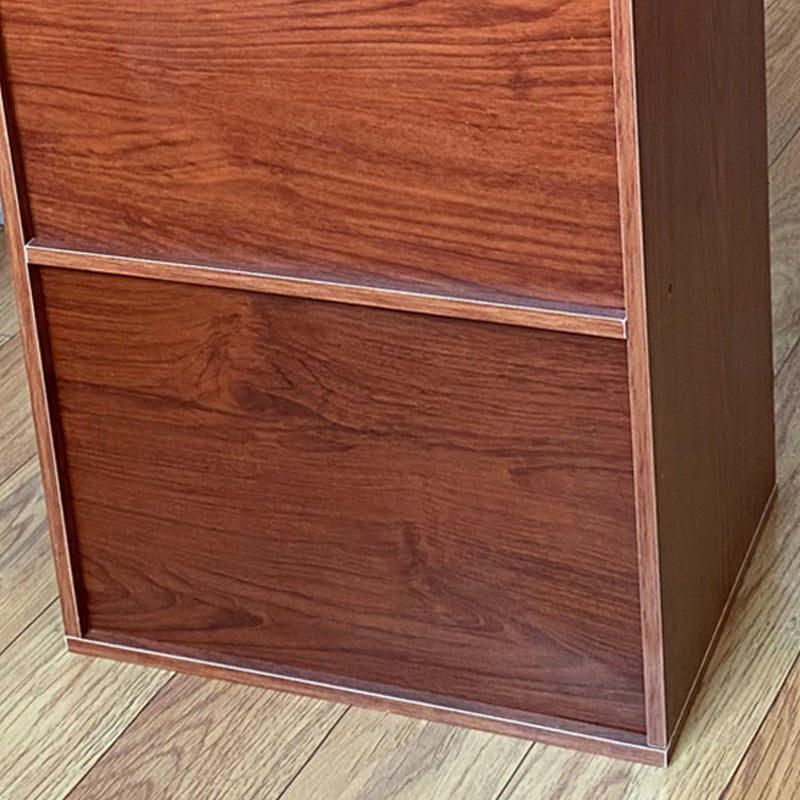 Rectángulo contemporáneo de madera fabricada con perillas con puertas cofre