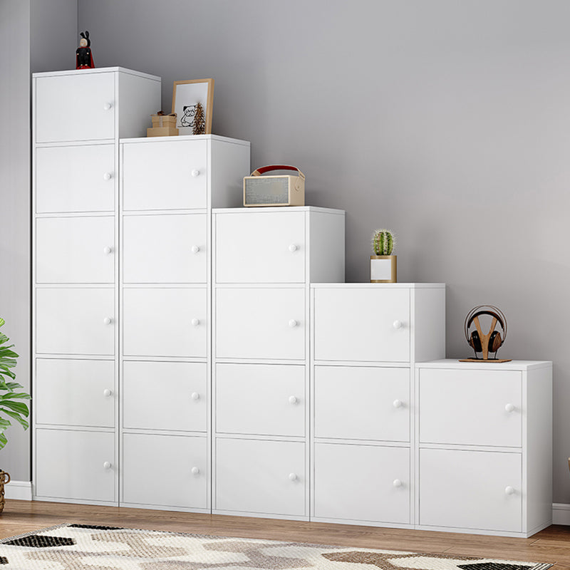 Estantería de madera de ingeniero moderno estantería de espalda cerrada con puerta para la oficina en casa