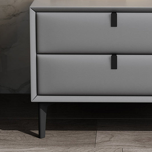 Leder -Top -Nachttisch mit Schubladen Glam Night Tisch mit 4 Beinen