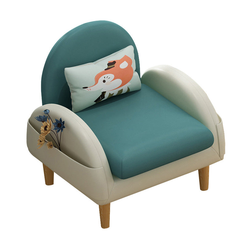 Divano retro con cuscino in pelle finta con spazio per soggiorno e appartamento